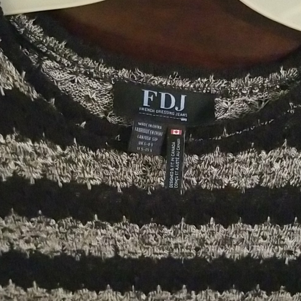 knitted top - Picture 3 of 4